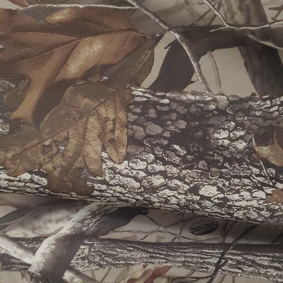 Realtree Hardwoods Outfitters Ridge Hunting Gear. Long Sleeve Hunting Shirt. XL. - Picture 3 of 12